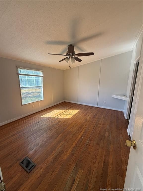Photo 11 - 616 Hillcrest Drive, Raeford, NC 28376