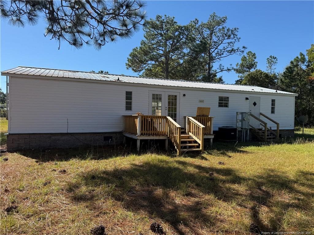 Photo 16 - 616 Hillcrest Drive, Raeford, NC 28376