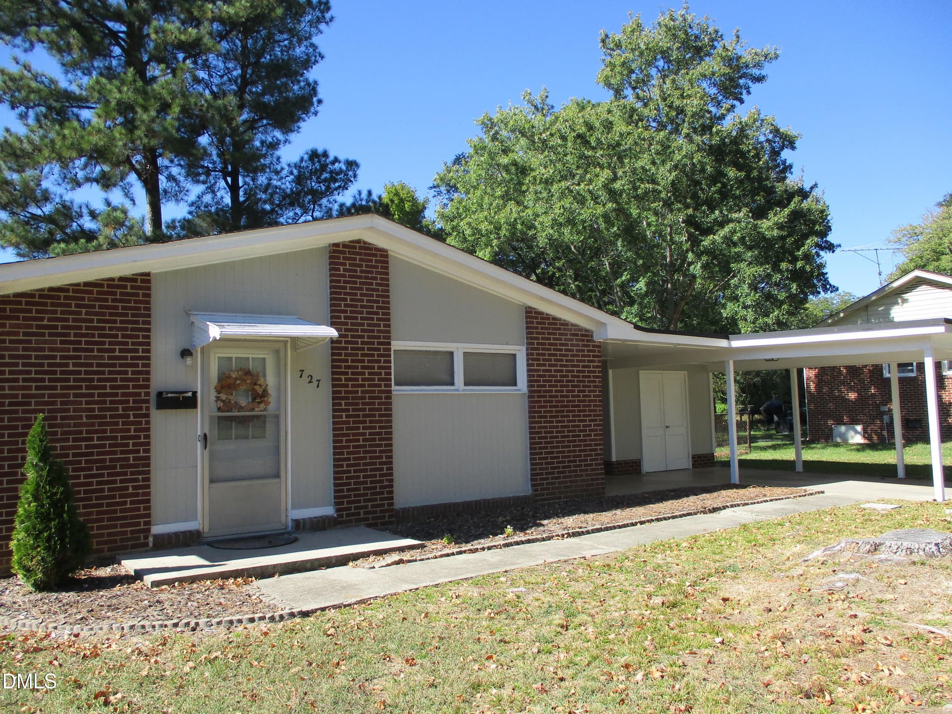 727 Oakgrove Drive, Graham, NC 27253