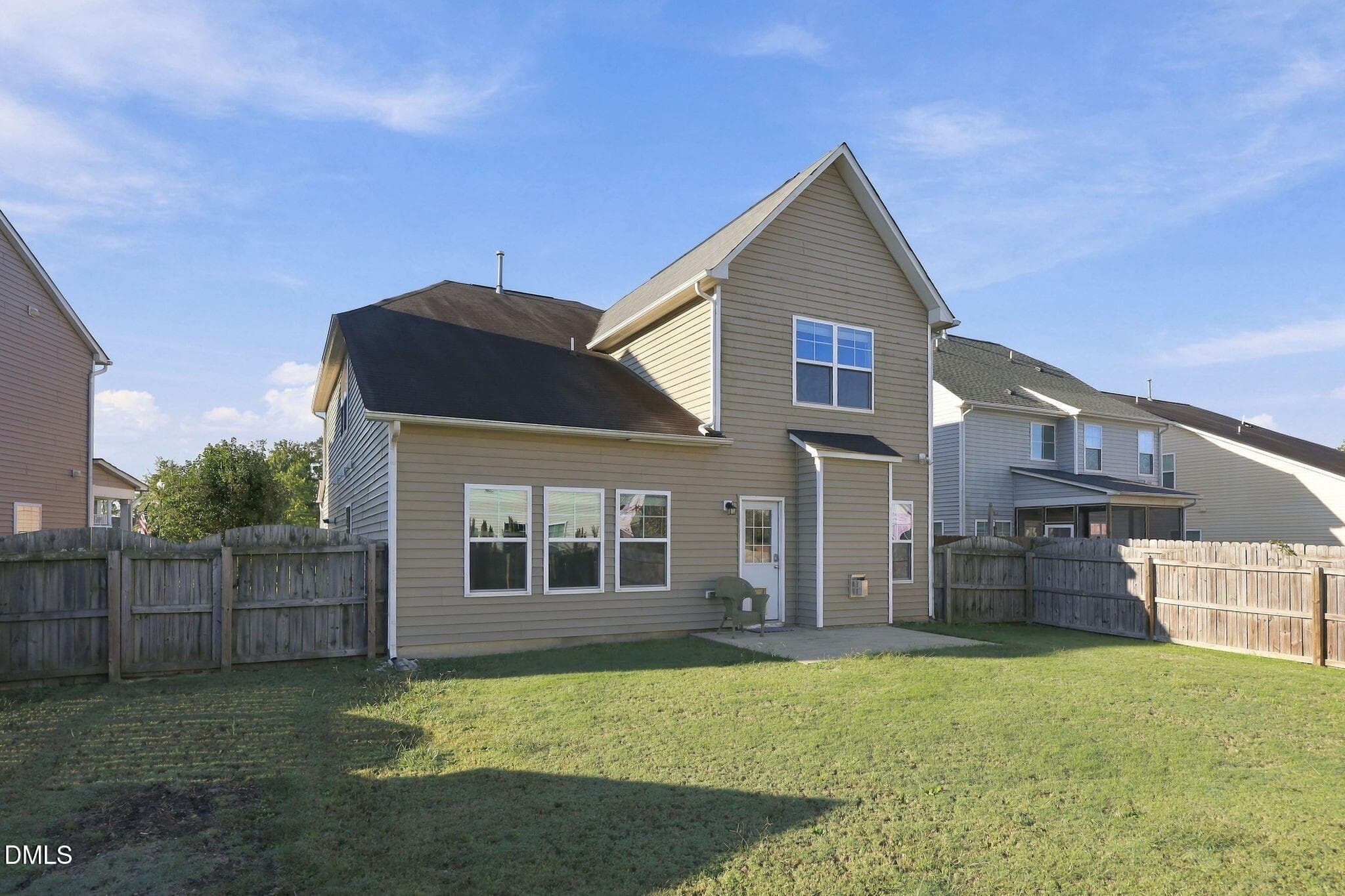 22-web-or-mls-IMG_6222 - 1908 Hinswood Circle, Fuquay Varina, NC 27526