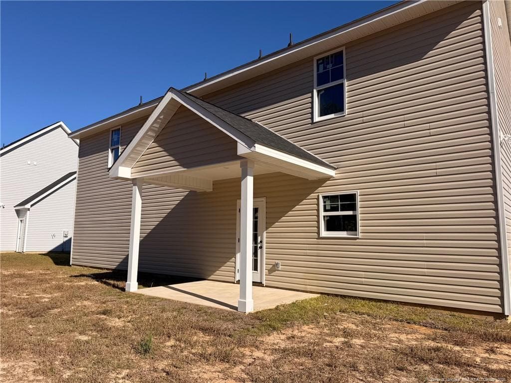 Photo 14 - 802 Southerland Peak Drive, Raeford, NC 28376