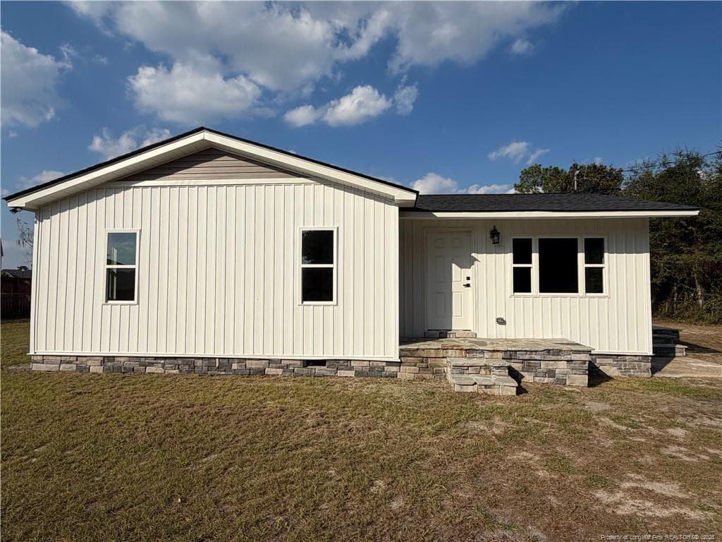 Photo 2 - 3526 Infantry Road, Fayetteville, NC 28348