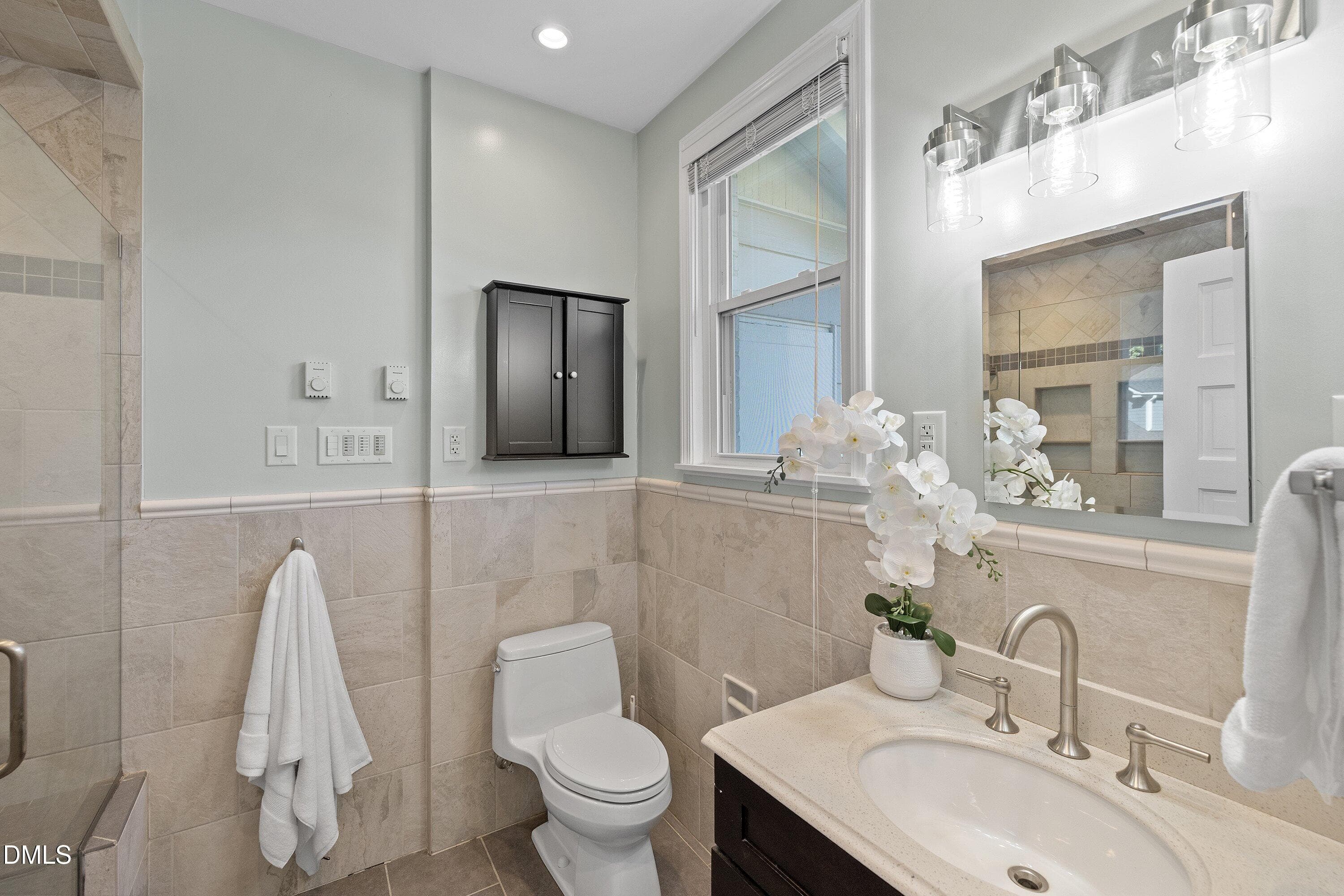 50-27608-Completely Updated Home - 2012 Glenwood Avenue, Raleigh, NC 27608