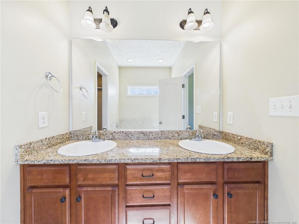 Photo 25 - 138 Crescent Drive, Raeford, NC 28376