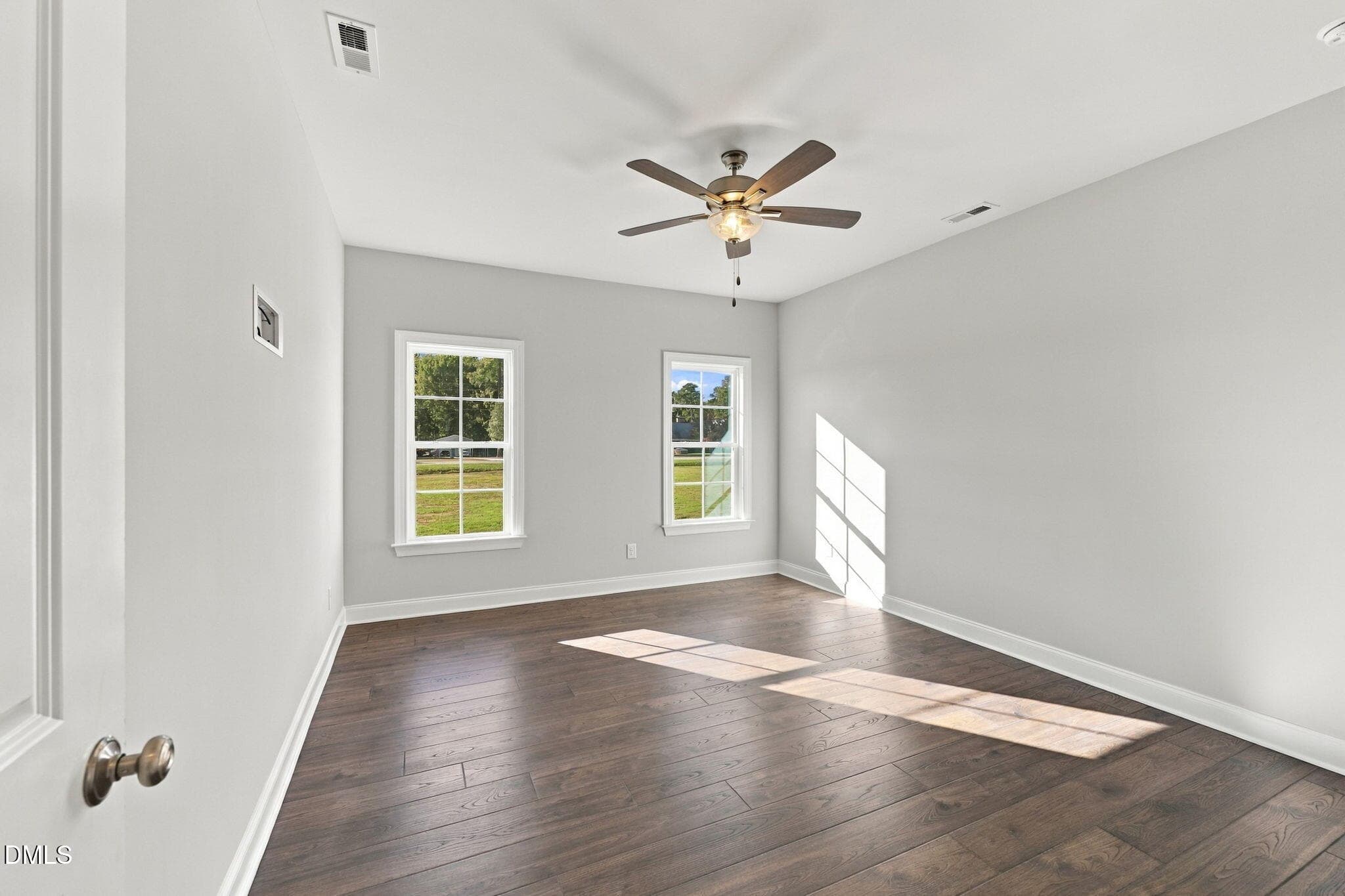 21-web-or-mls-IMG_0032 - 1027 N Lincoln Street, Benson, NC 27504