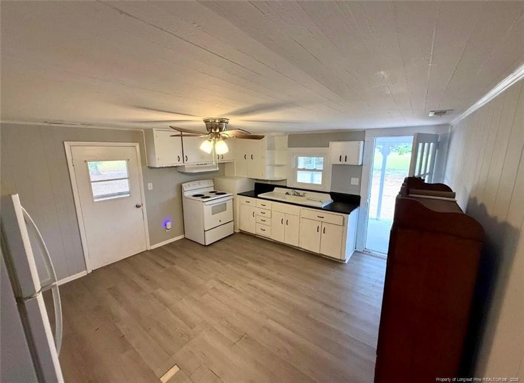 Photo 3 - 499 Bullard Pit Circle, Autryville, NC 28318