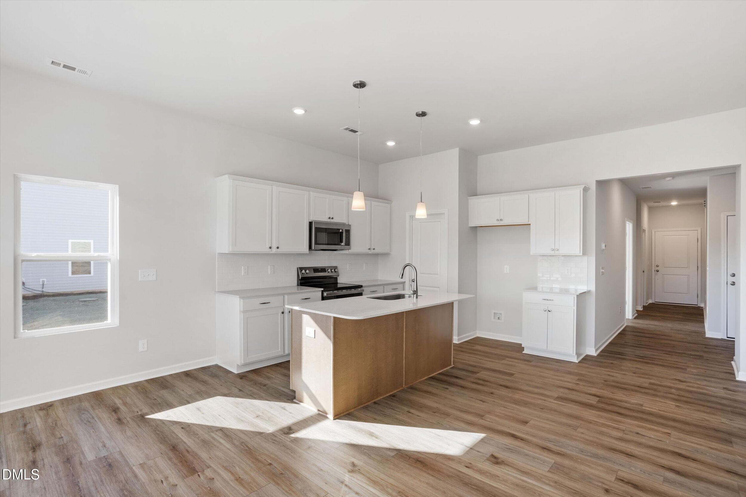 FMWeb11 - 321 Thomas Trail 16, Lillington, NC 27546