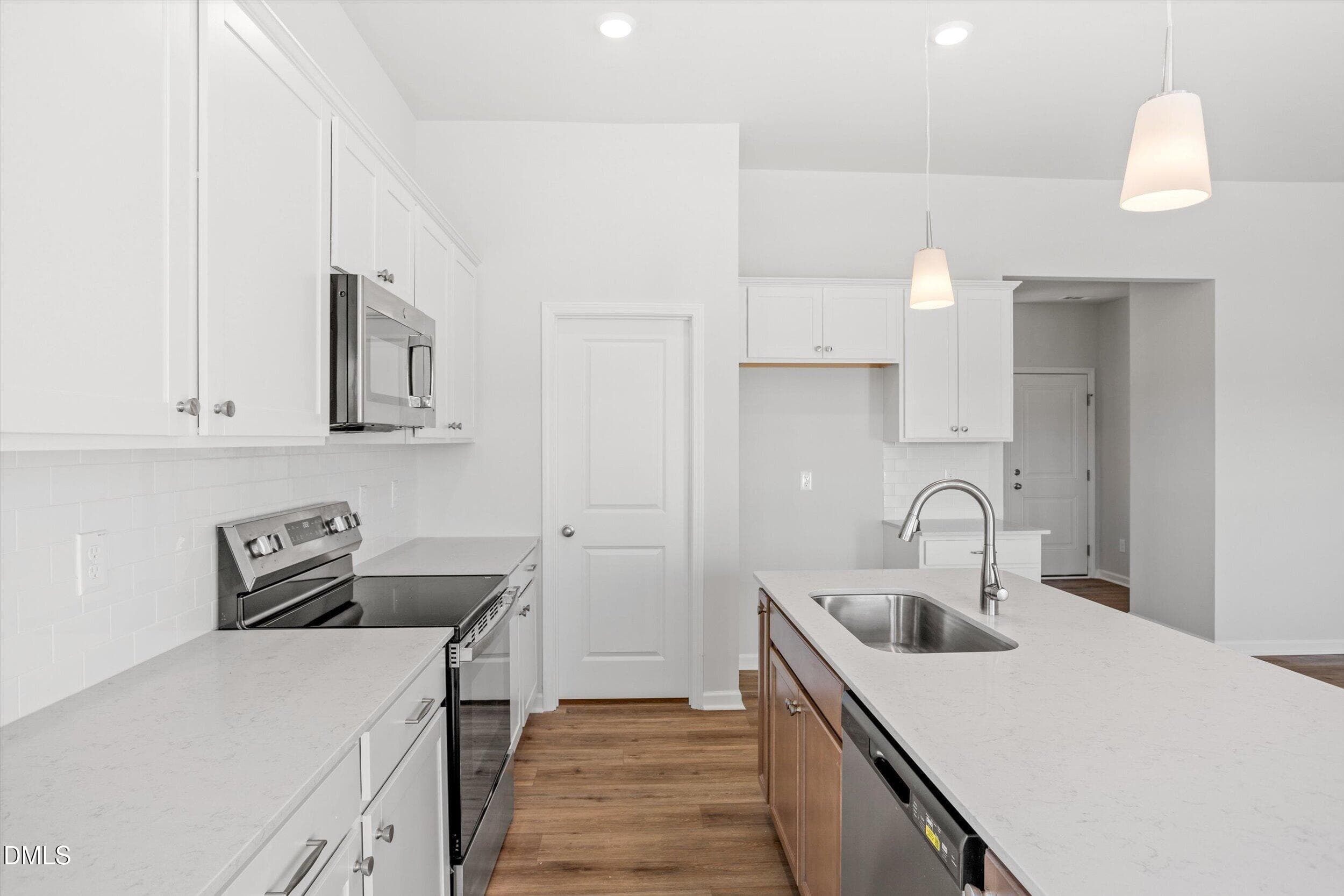 FMWeb13 - 321 Thomas Trail 16, Lillington, NC 27546