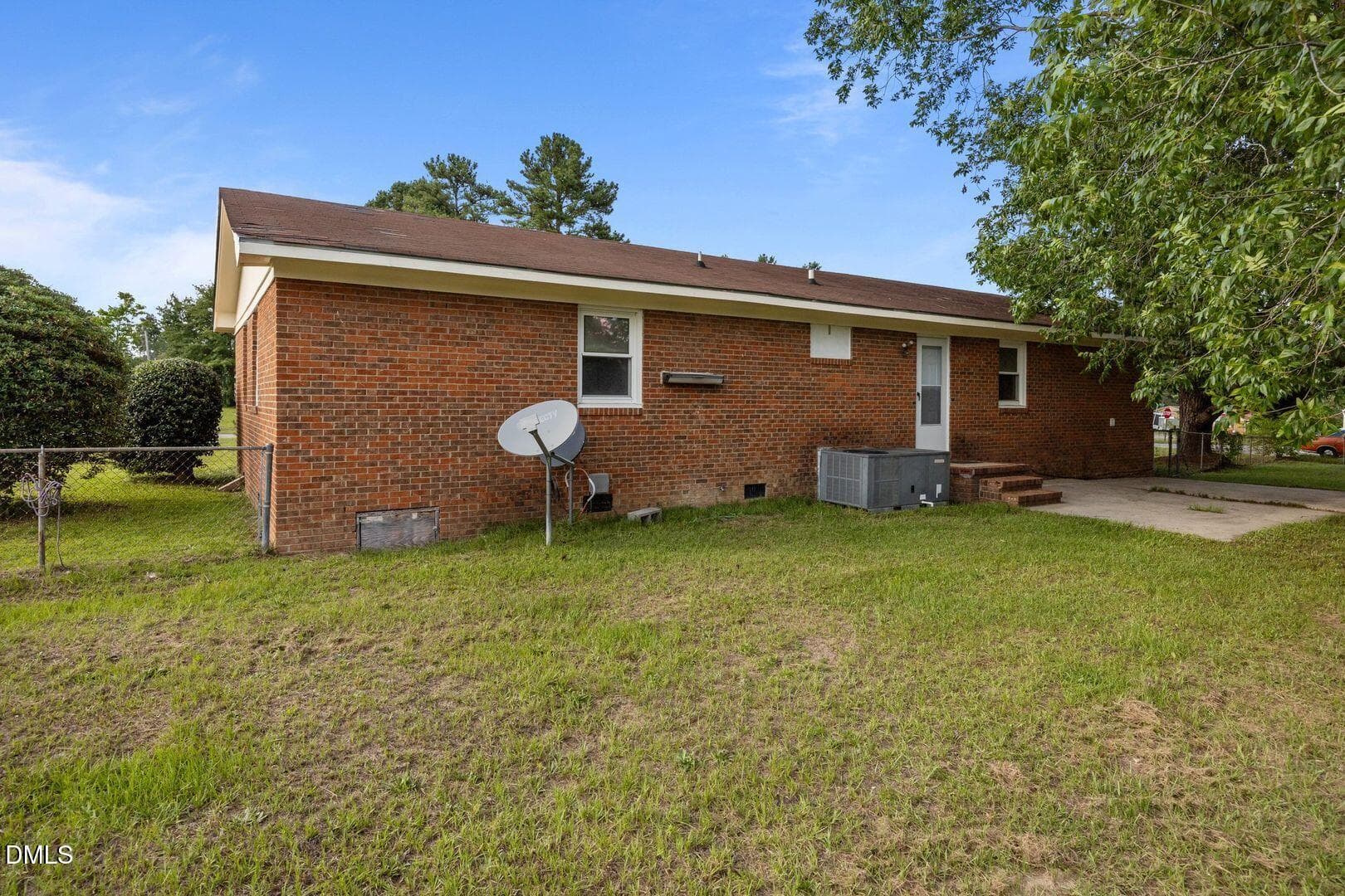 large - 2026-10-23T145017.401 - 54 Rolling Springs Drive, Spring Lake, NC 28390
