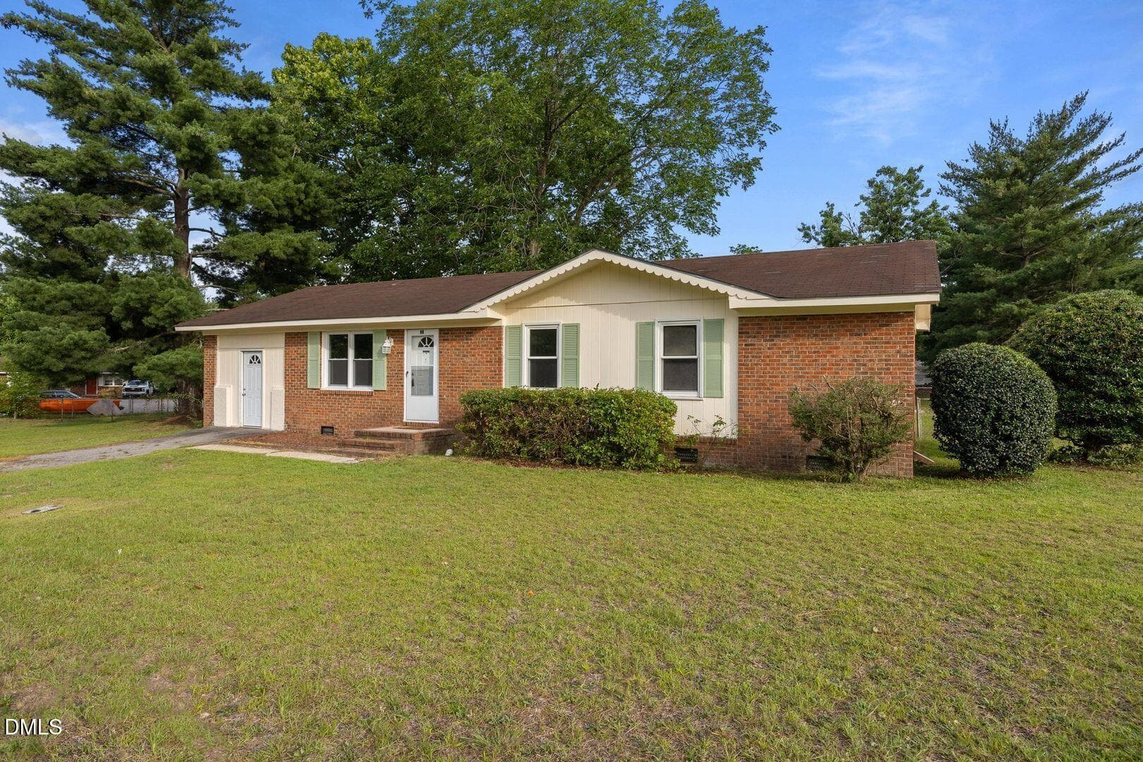 54 Rolling Springs Drive, Spring Lake, NC 28390