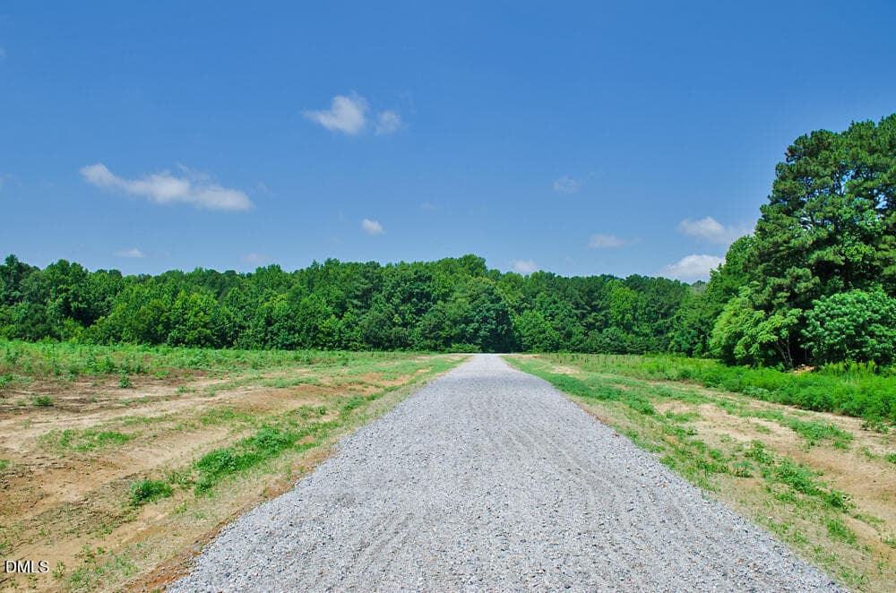 DSC_0004 - 6 Rock Mill Road, Henderson, NC 27537