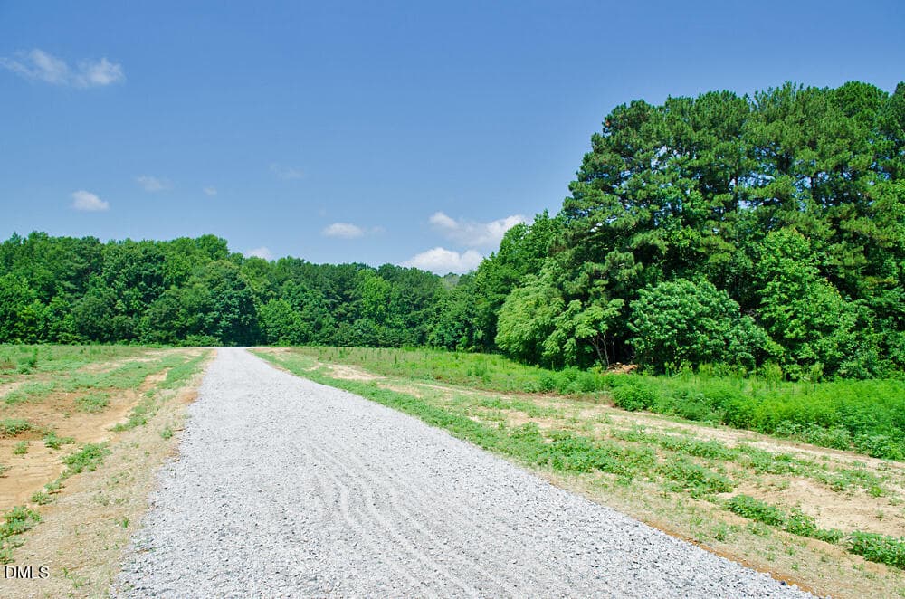 DSC_0006 - 6 Rock Mill Road, Henderson, NC 27537