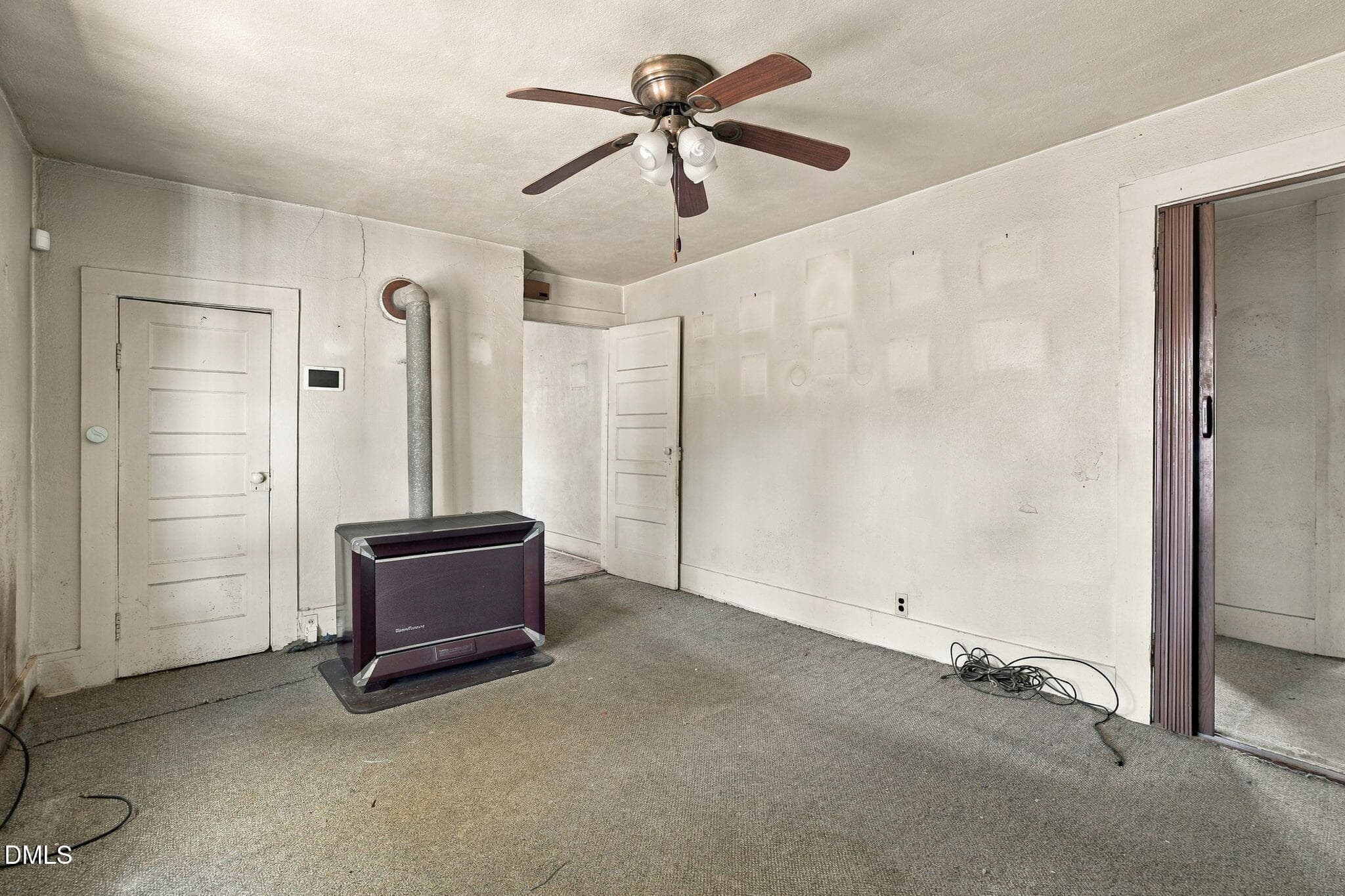 Den - 411 Brownrigg Street, Goldsboro, NC 27530