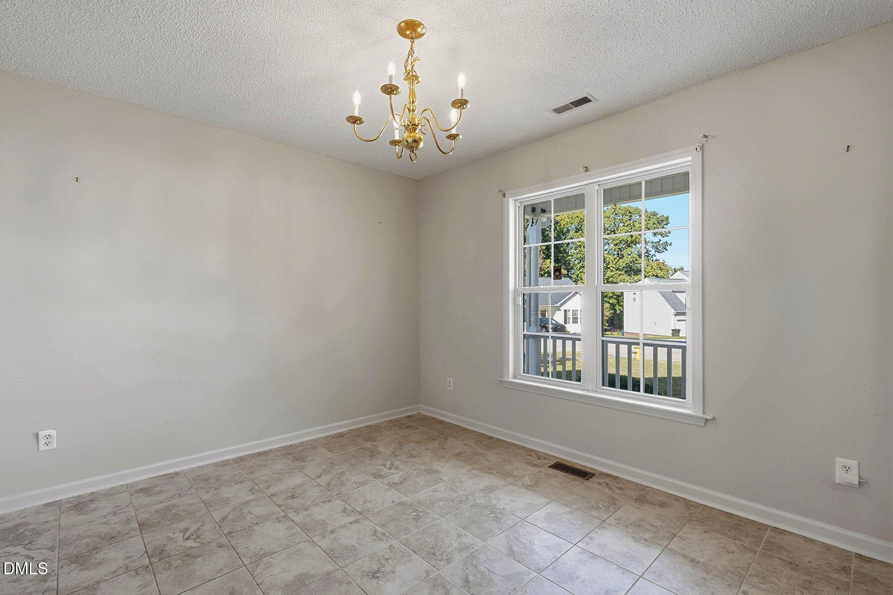 Dining room - 725 Kavkaz Street, Raleigh, NC 27610