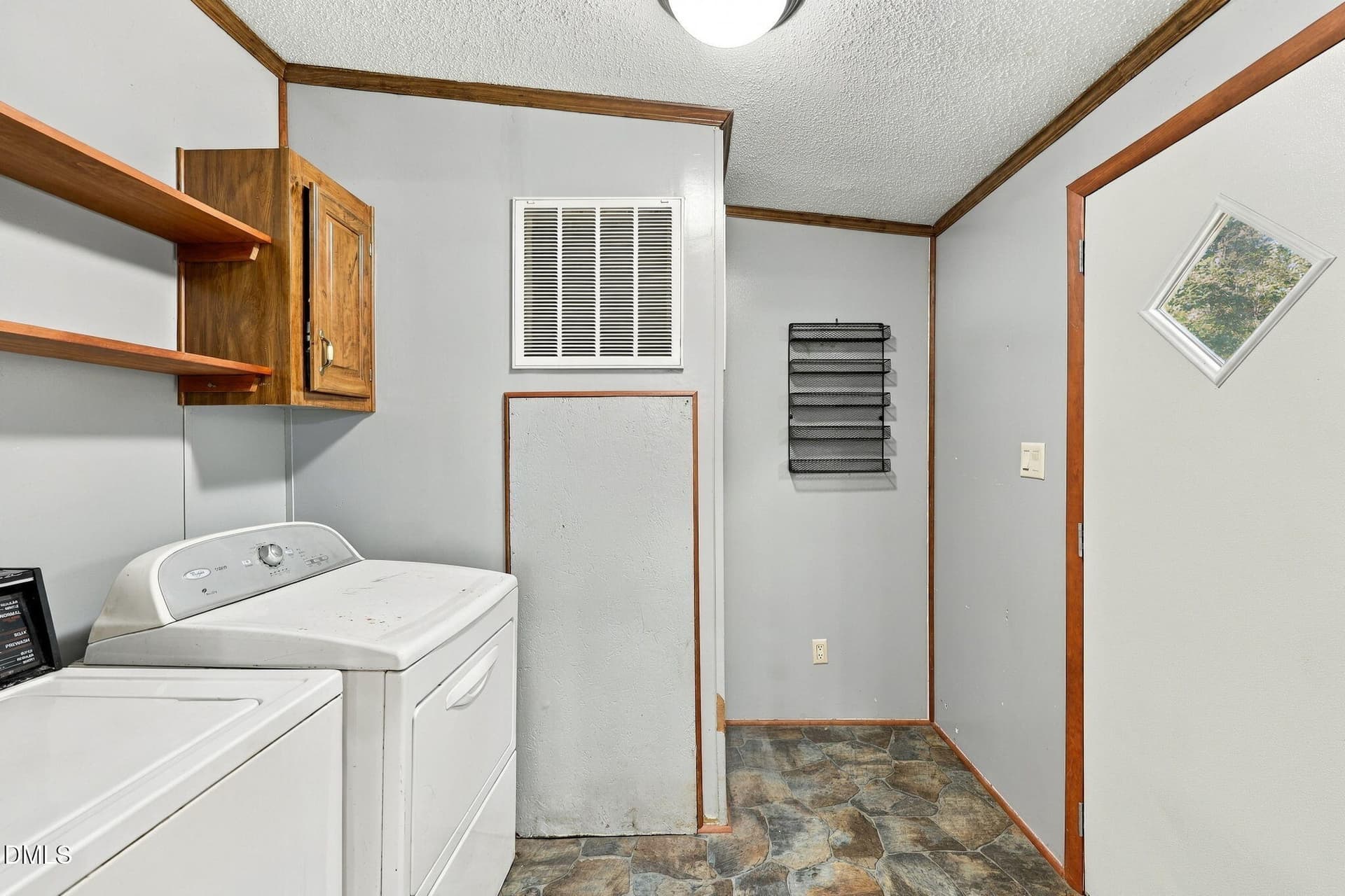 23-web-or-mls-IMG_9675 - 261 Bluegrass Drive, Warrenton, NC 27589