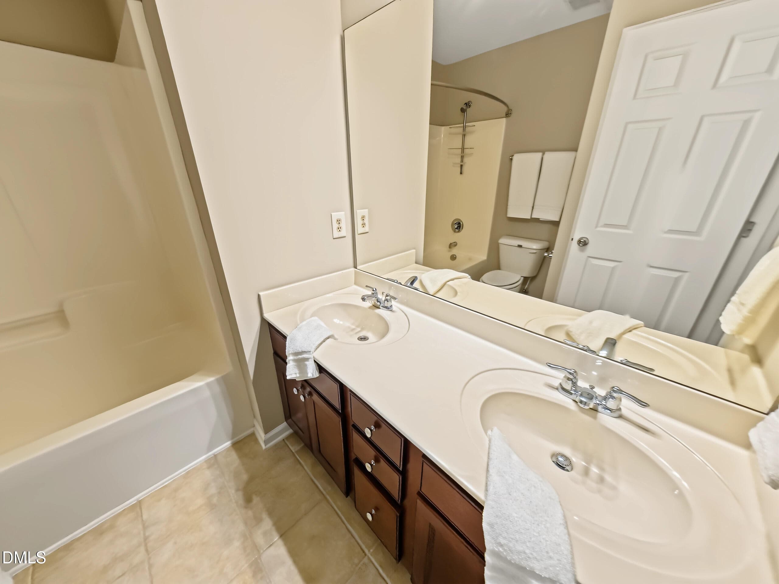 19 Hall Bath - 2509 Laurelcherry, Raleigh, NC 27612