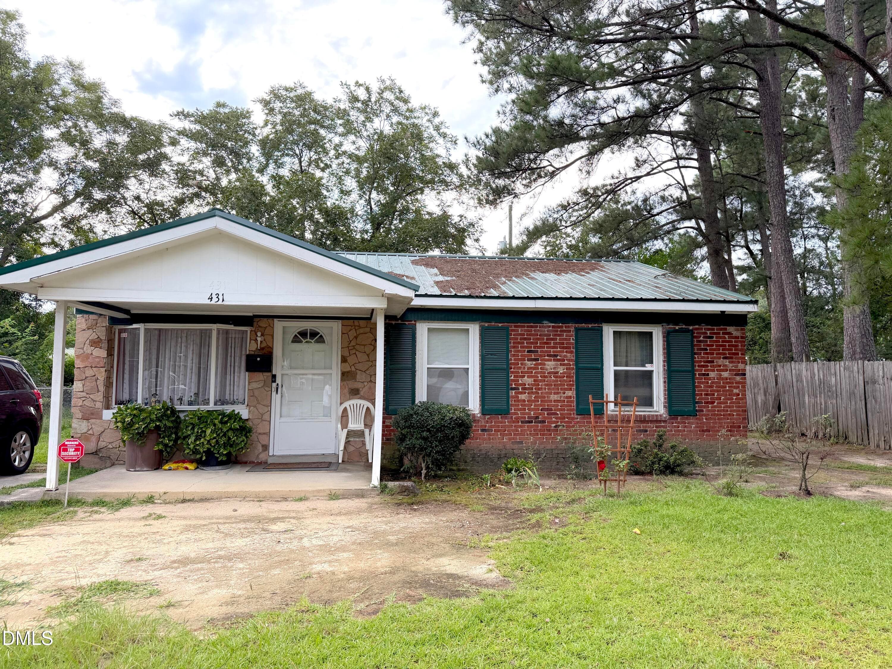431 Madera Avenue, Laurinburg, NC 28352