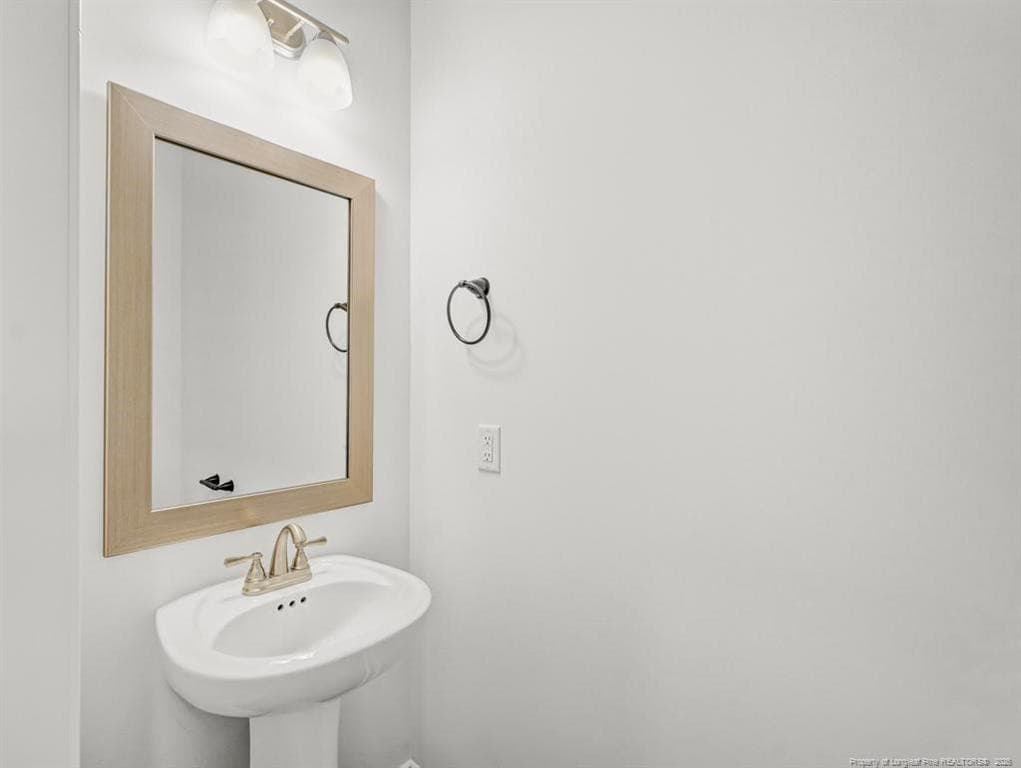 Photo 16 - 255 Townhome Lane, Southern Pines, NC 28387