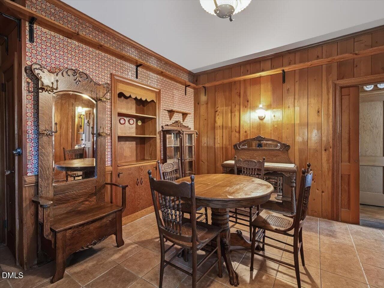 25-Eat in Kitchen - 317 S 2nd Street, Smithfield, NC 27577