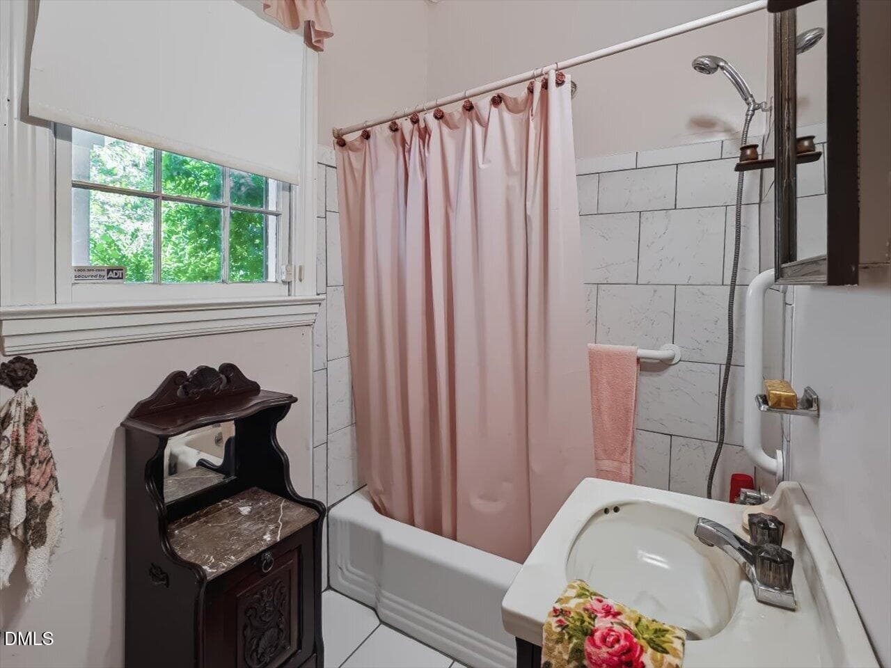 33-Attached Bath - 317 S 2nd Street, Smithfield, NC 27577