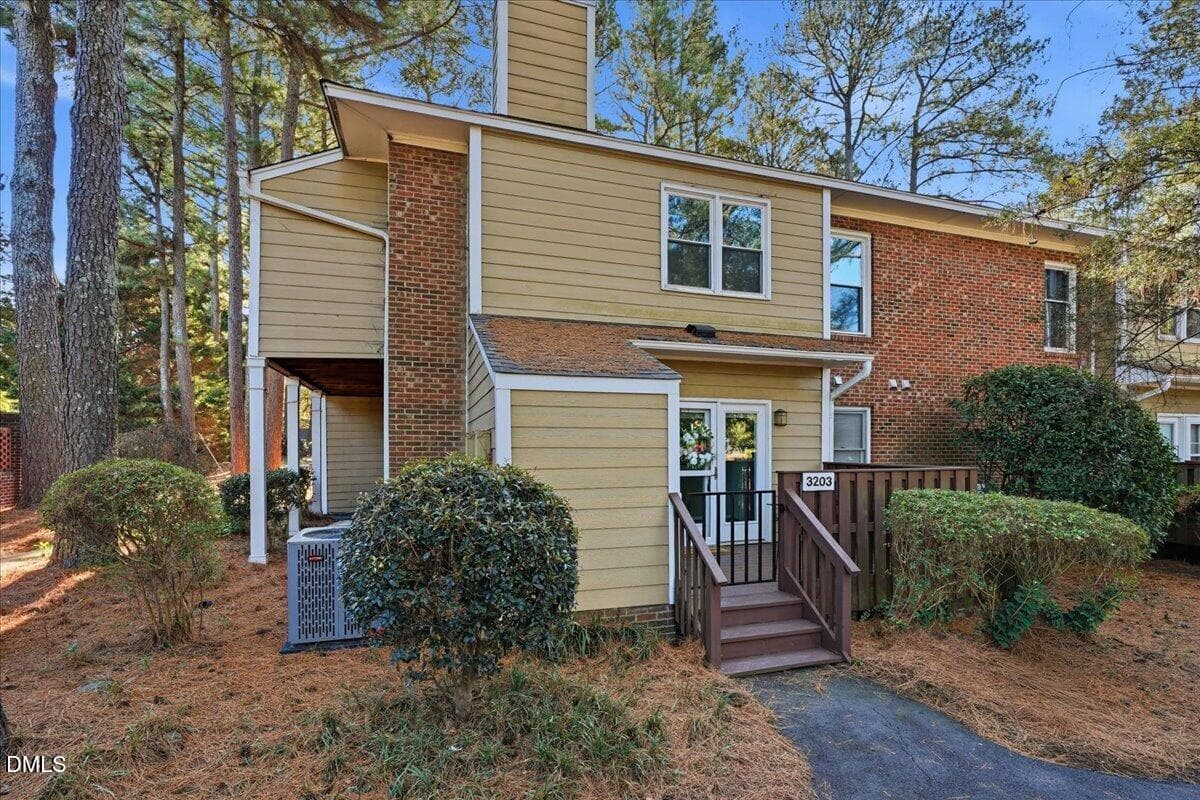 01-3203 Mill Run-2 - 3203 Mill Run, Raleigh, NC 27612