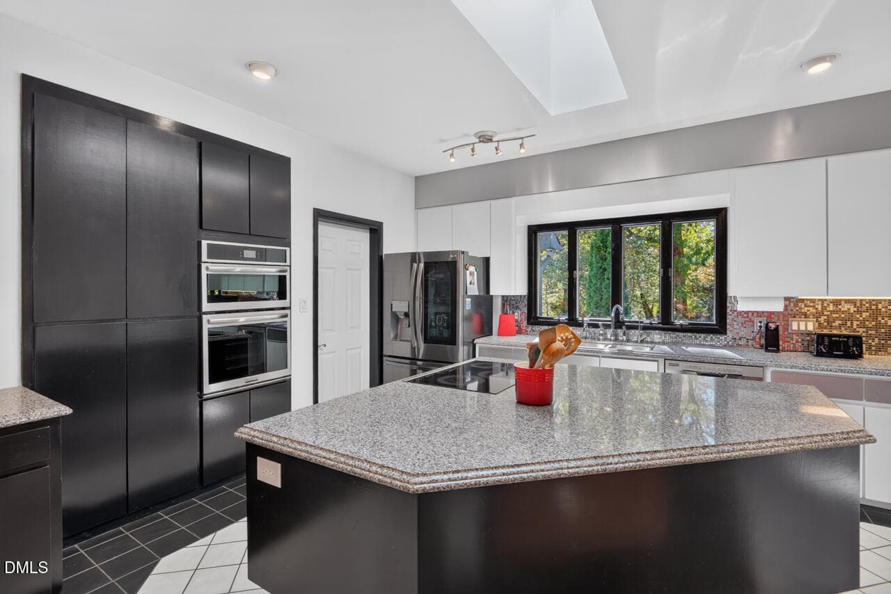 kitchen ils - 1070 Foxcliff Drive, Mebane, NC 27302