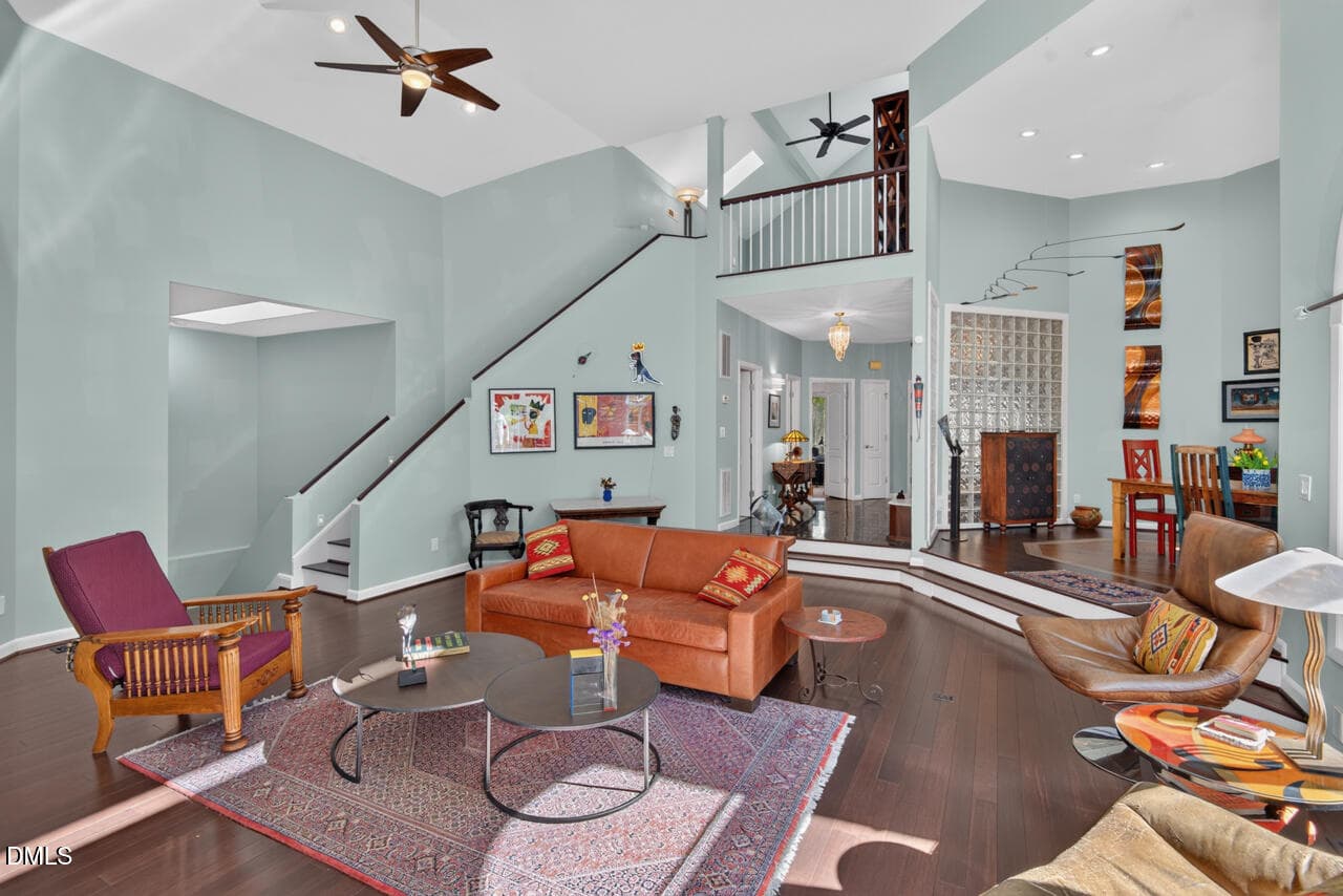 lrtolft - 1070 Foxcliff Drive, Mebane, NC 27302