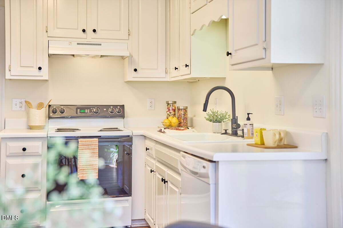 11a - 6600 Westborough Drive, Raleigh, NC 27612