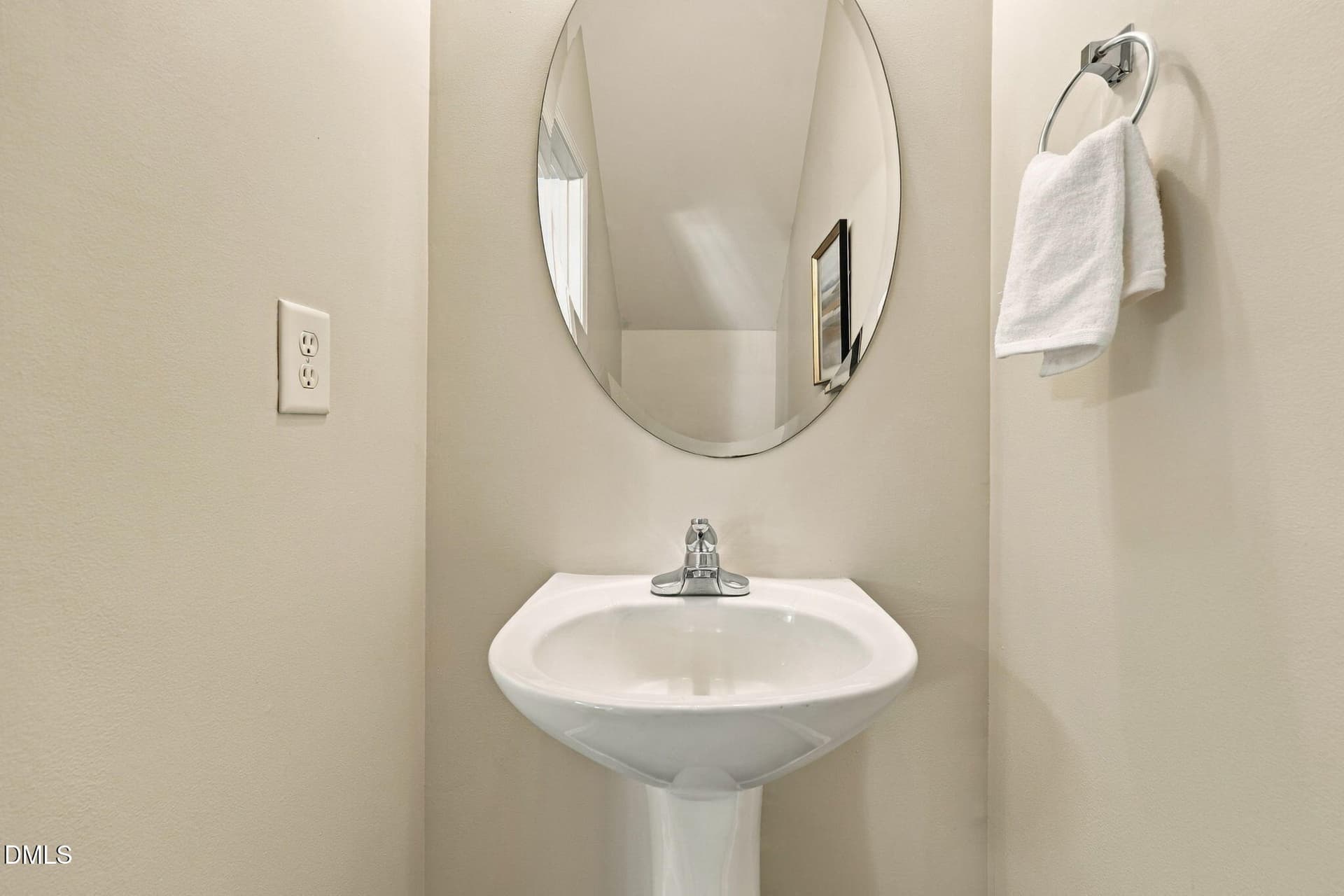 21-web-or-mls-IMG_3054_Edit - 5020 Miller Drive, Durham, NC 27704