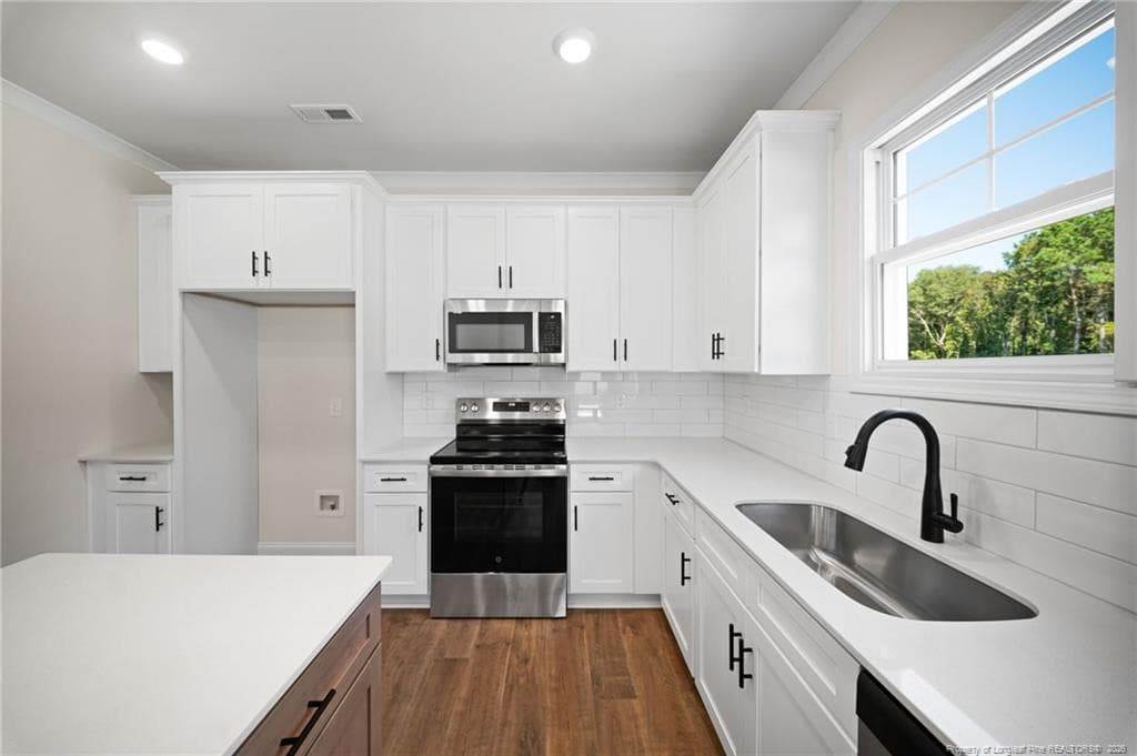 Photo 6 - 186 Evelene Way, Clinton, NC 28328