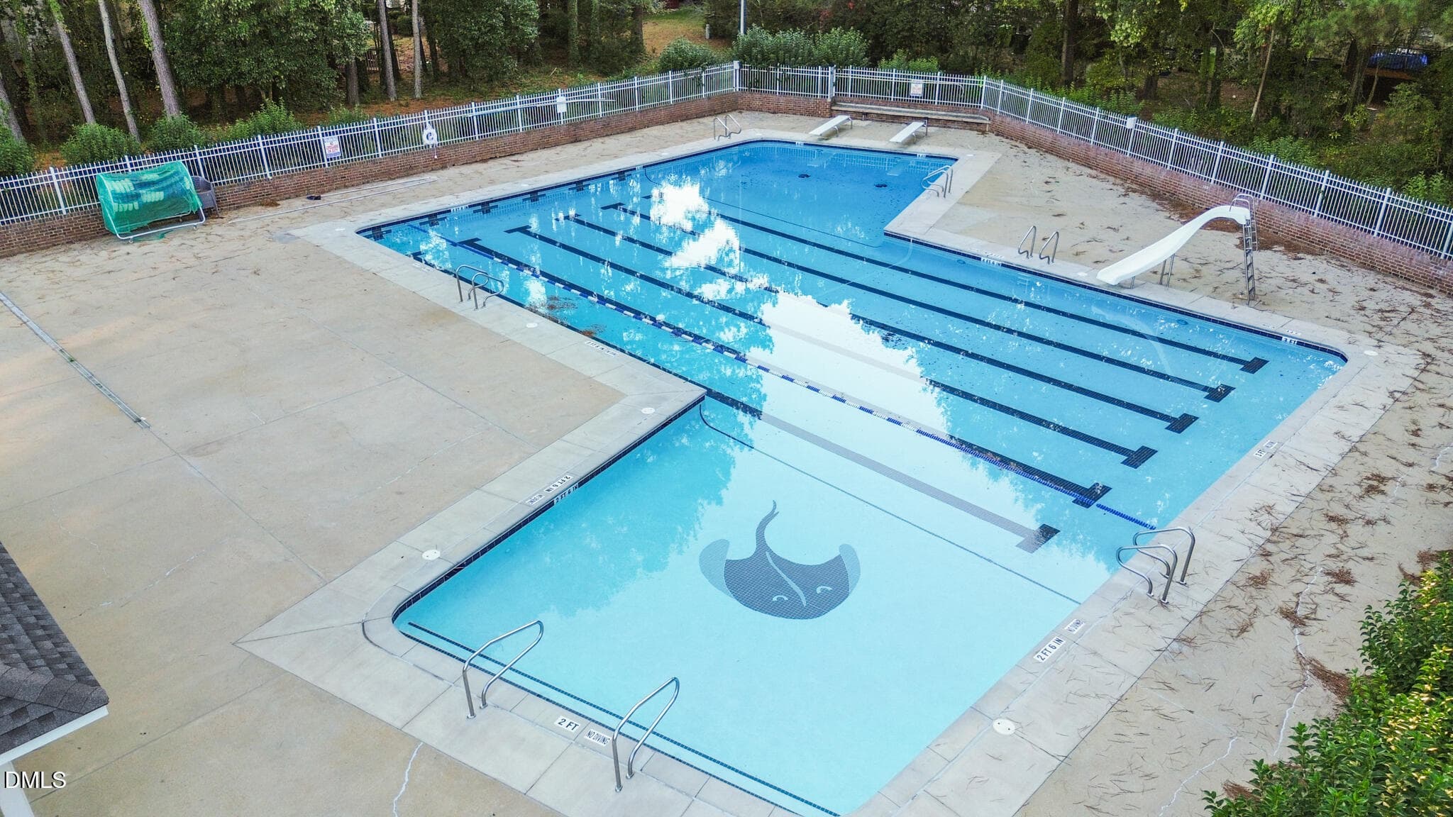 05-community-pool - 8338 Wycombe Lane, Raleigh, NC 27615