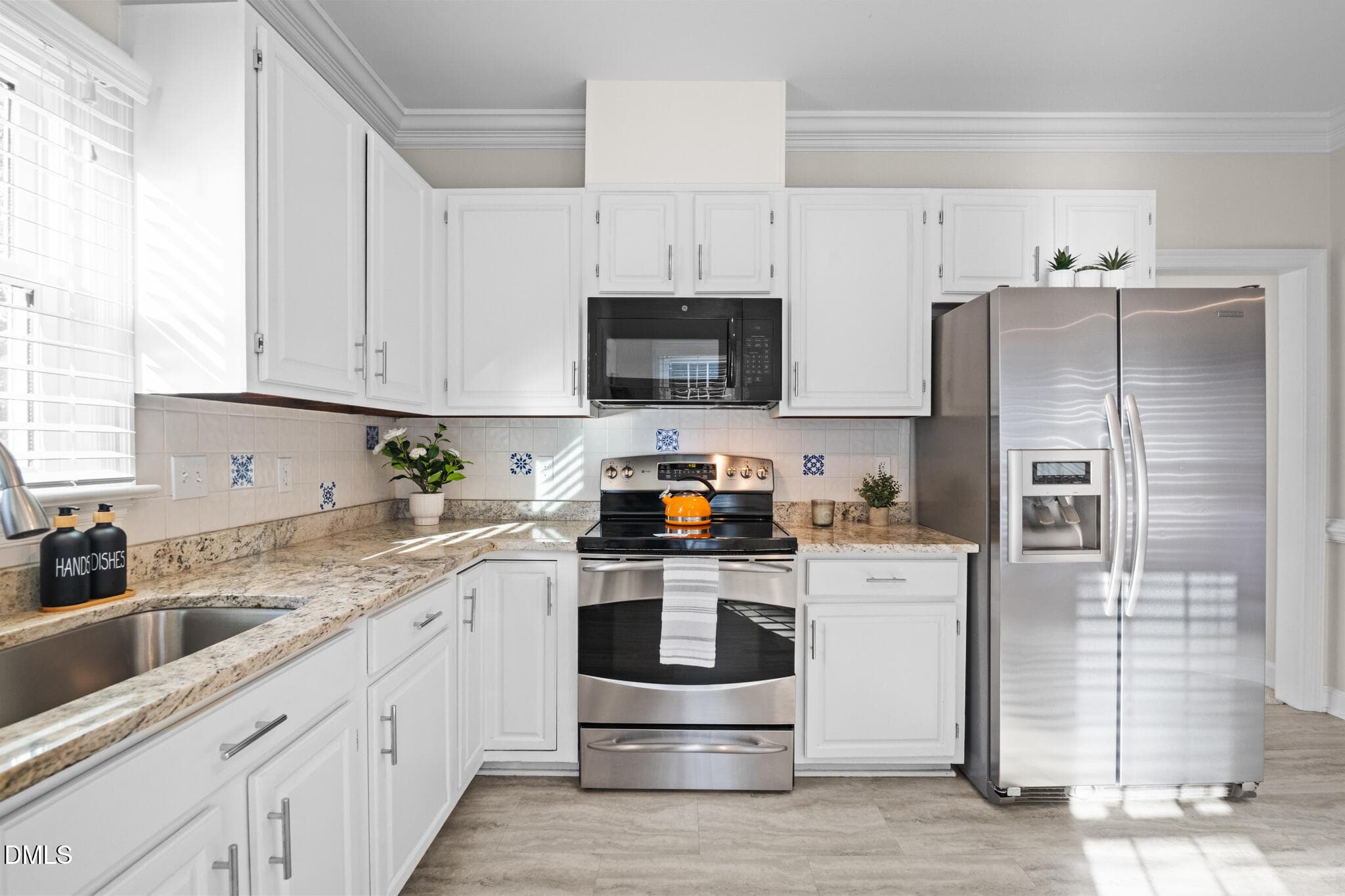 09-kitchen-2 - 8338 Wycombe Lane, Raleigh, NC 27615