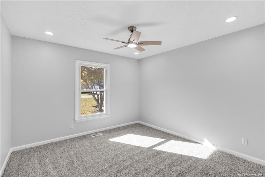 Photo 32 - 5605 Par Court, Hope Mills, NC 28348