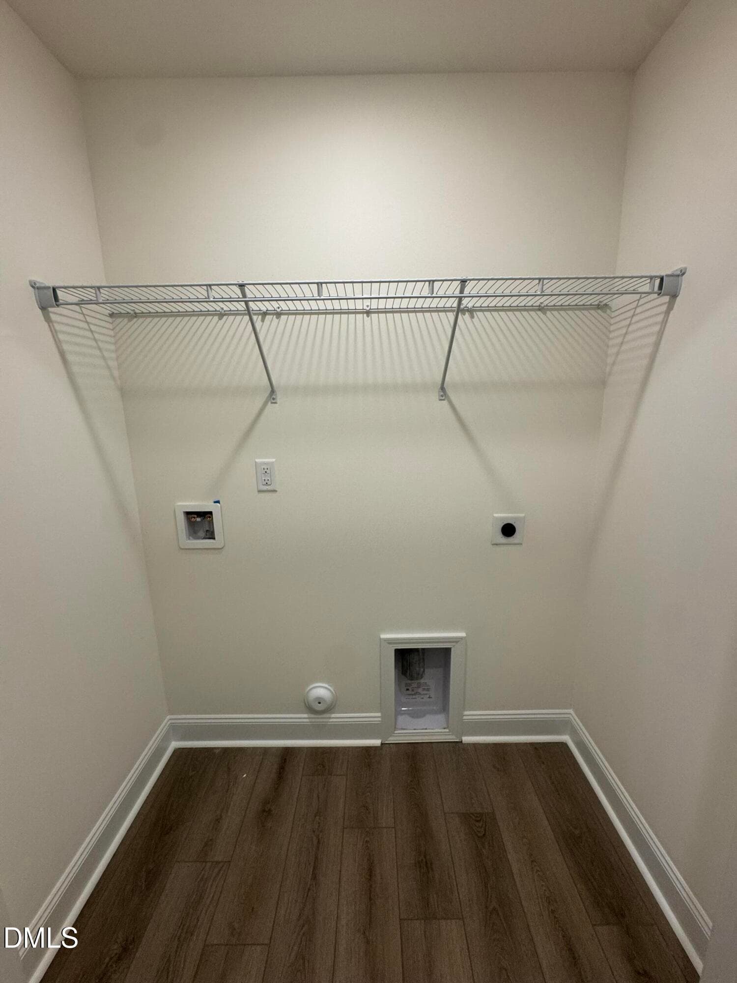 Laundry - 1384 Hammond Drive, Mebane, NC 27302