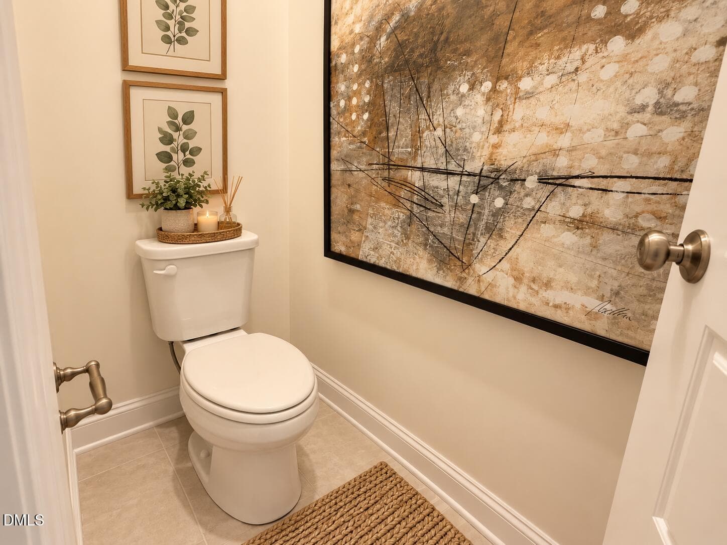 Water Closet - 615 Hedrick Rdg Road 301, Cary, NC 27519