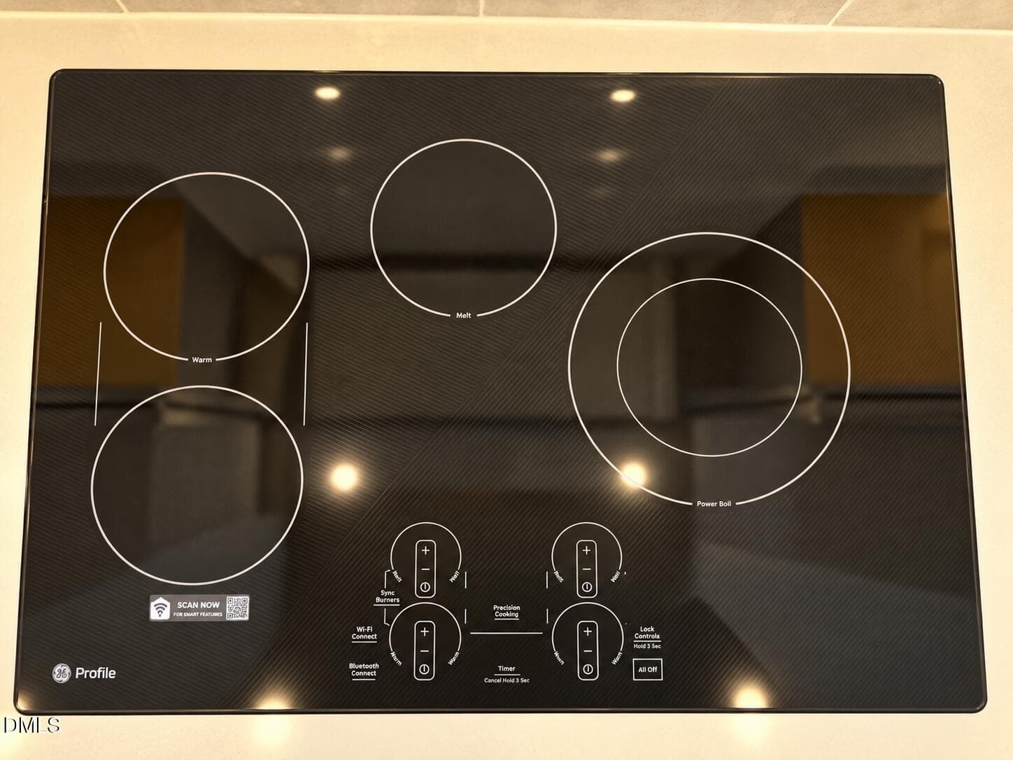 GE Profile Flat Electric Cooktop - 615 Hedrick Rdg Road 301, Cary, NC 27519