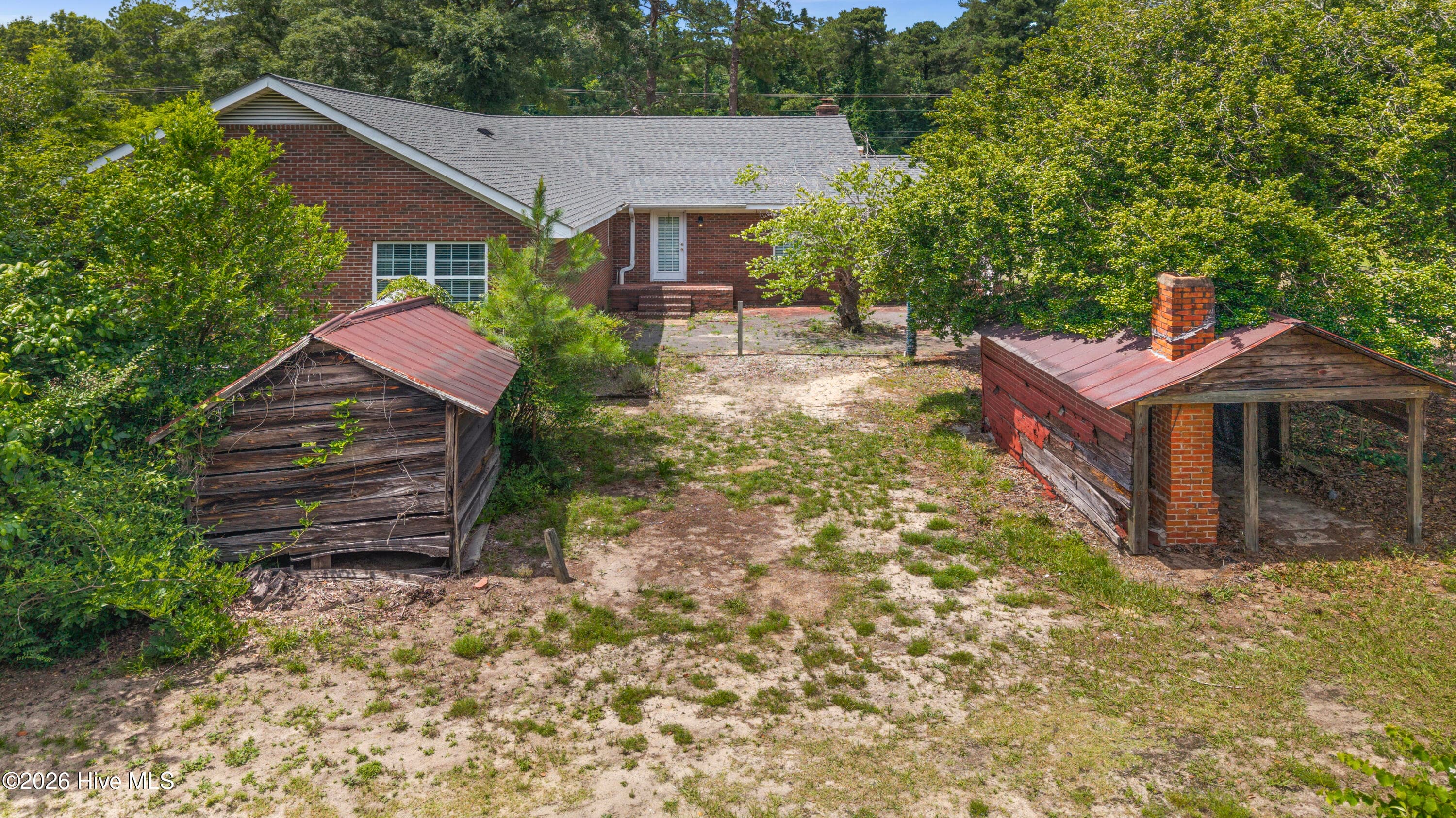 1726 U.S. 701 Highway, Elizabethtown, NC 28337