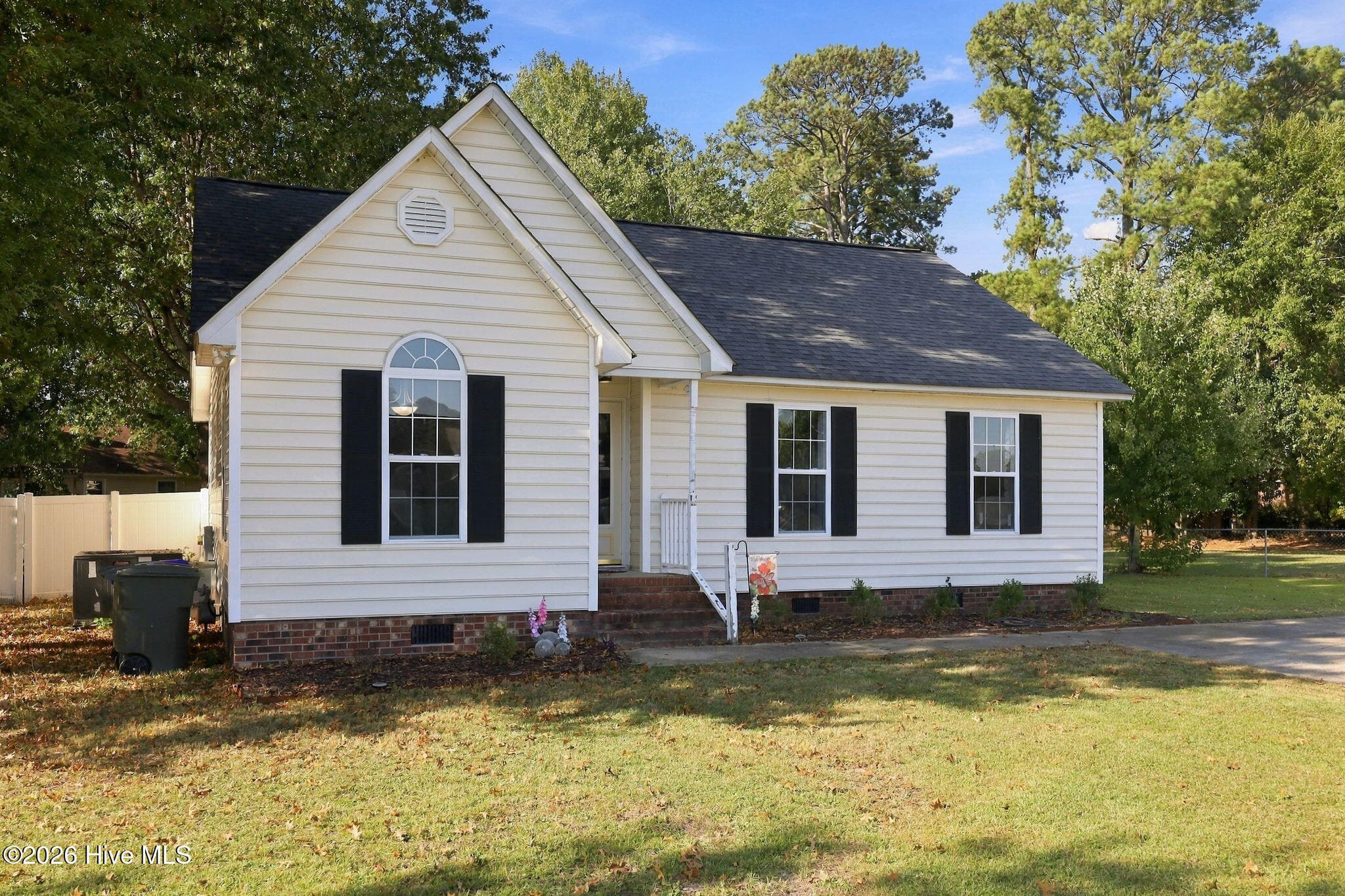 Single Family Residence at 208 John Avenue, Greenville, NC 27858, photo 2 of 50