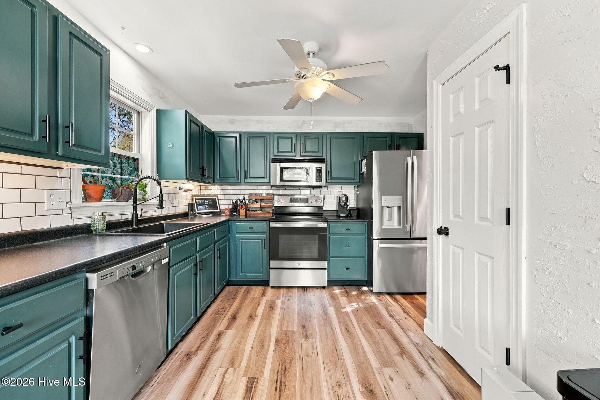 Single Family Residence at 208 John Avenue, Greenville, NC 27858, photo 10 of 50