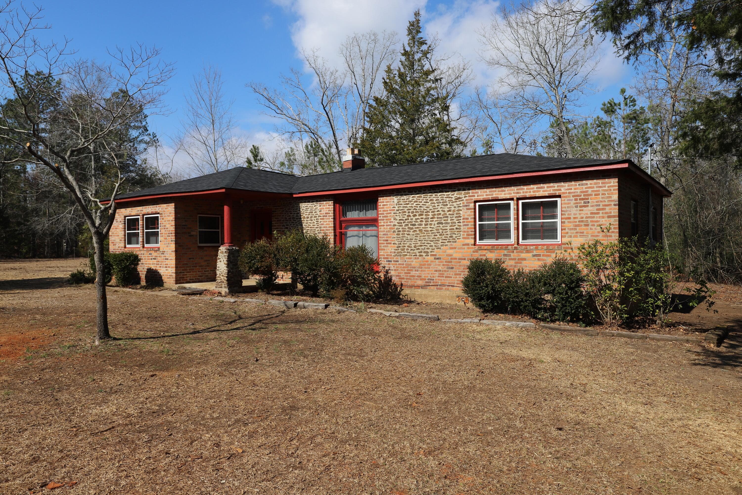 Single Family Residence at 5631 Old Augusta Highway, Grovetown, GA 30813, photo 3 of 34