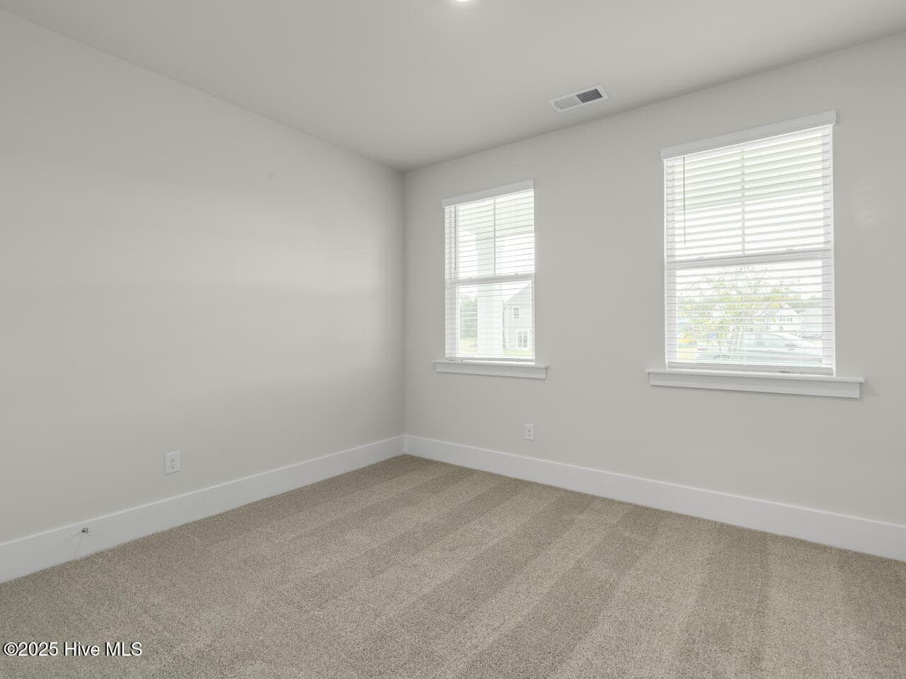 Single Family Residence at 255 Surfside Landing Boulevard Lot 123, Hubert, NC 28539, photo 3 of 5