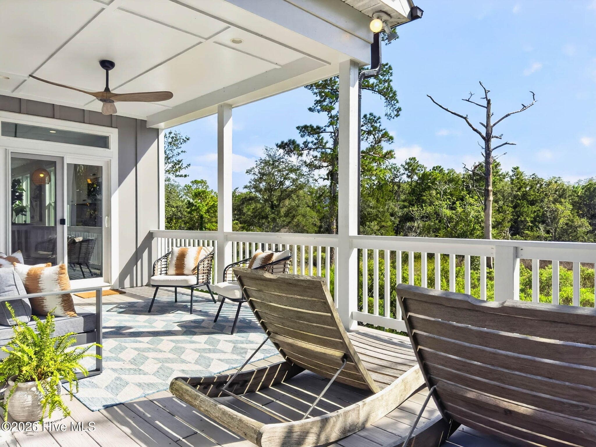 Single Family Residence at 1406 Marsh Cove Lane, Wilmington, NC 28409, photo 13 of 47