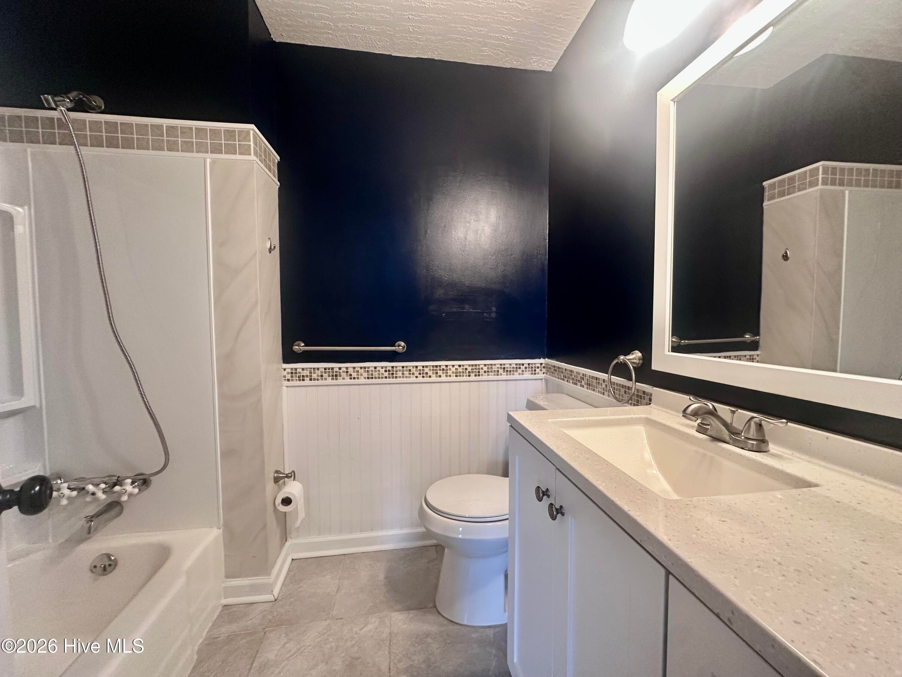Hall BAth - 2142 Kingsley Court, Augusta, GA 30906