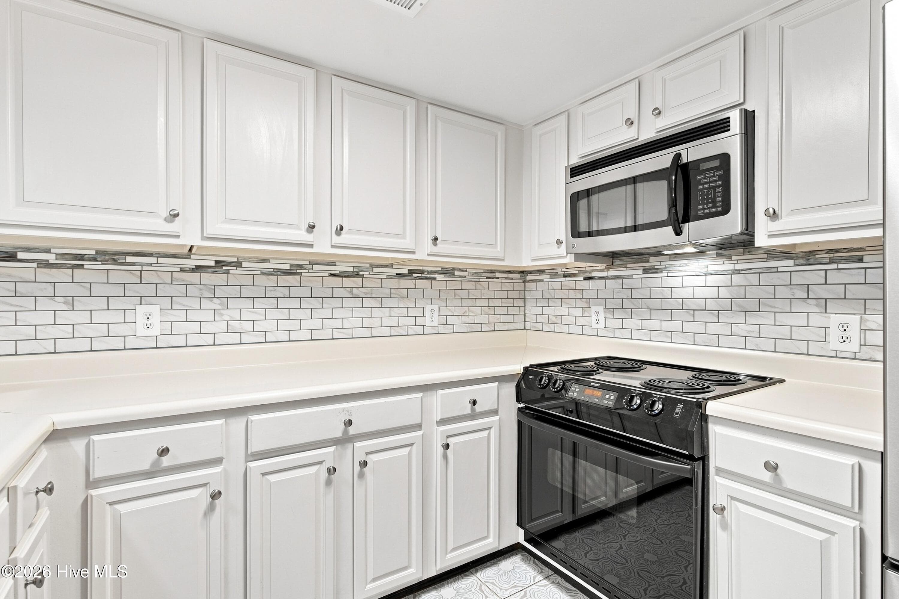 Townhouse at 1800 Eastwood Road Apt 253, Wilmington, NC 28403, photo 18 of 43