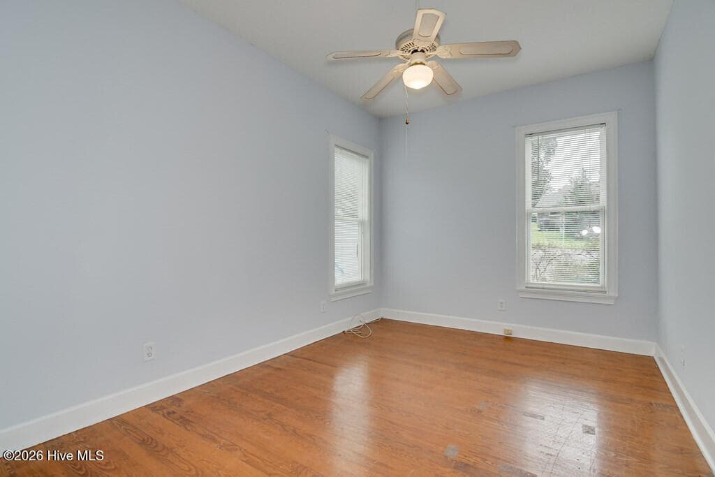 Triplex at 2220 Queens Way, Augusta, GA 30904, photo 9 of 12