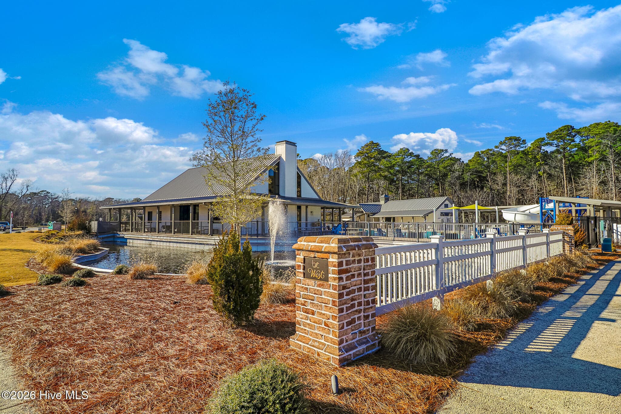 Single Family Residence at 140 Freedom Park Road, Beaufort, NC 28516, photo 5 of 6