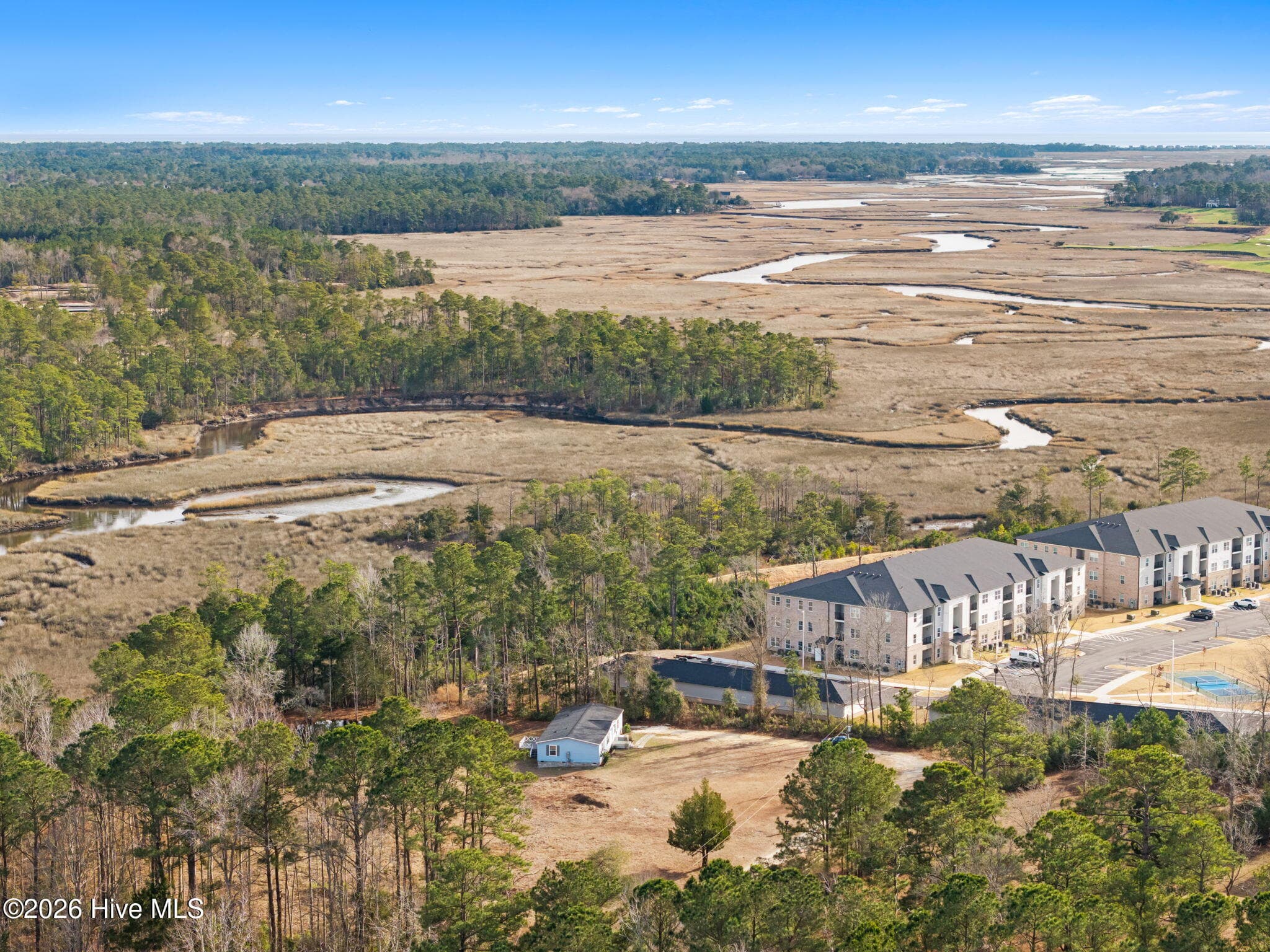 Manufactured Home at 286 Edgewater Drive SW, Shallotte, NC 28470, photo 13 of 56