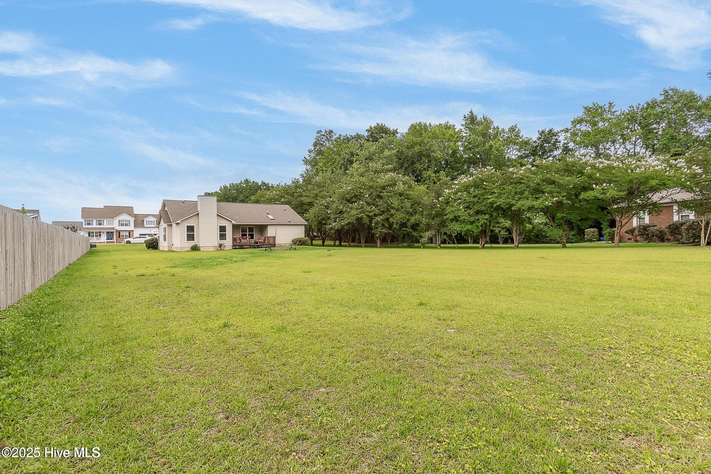 Single Family Residence at 510 Greenfield Place, Sneads Ferry, NC 28460, photo 18 of 23
