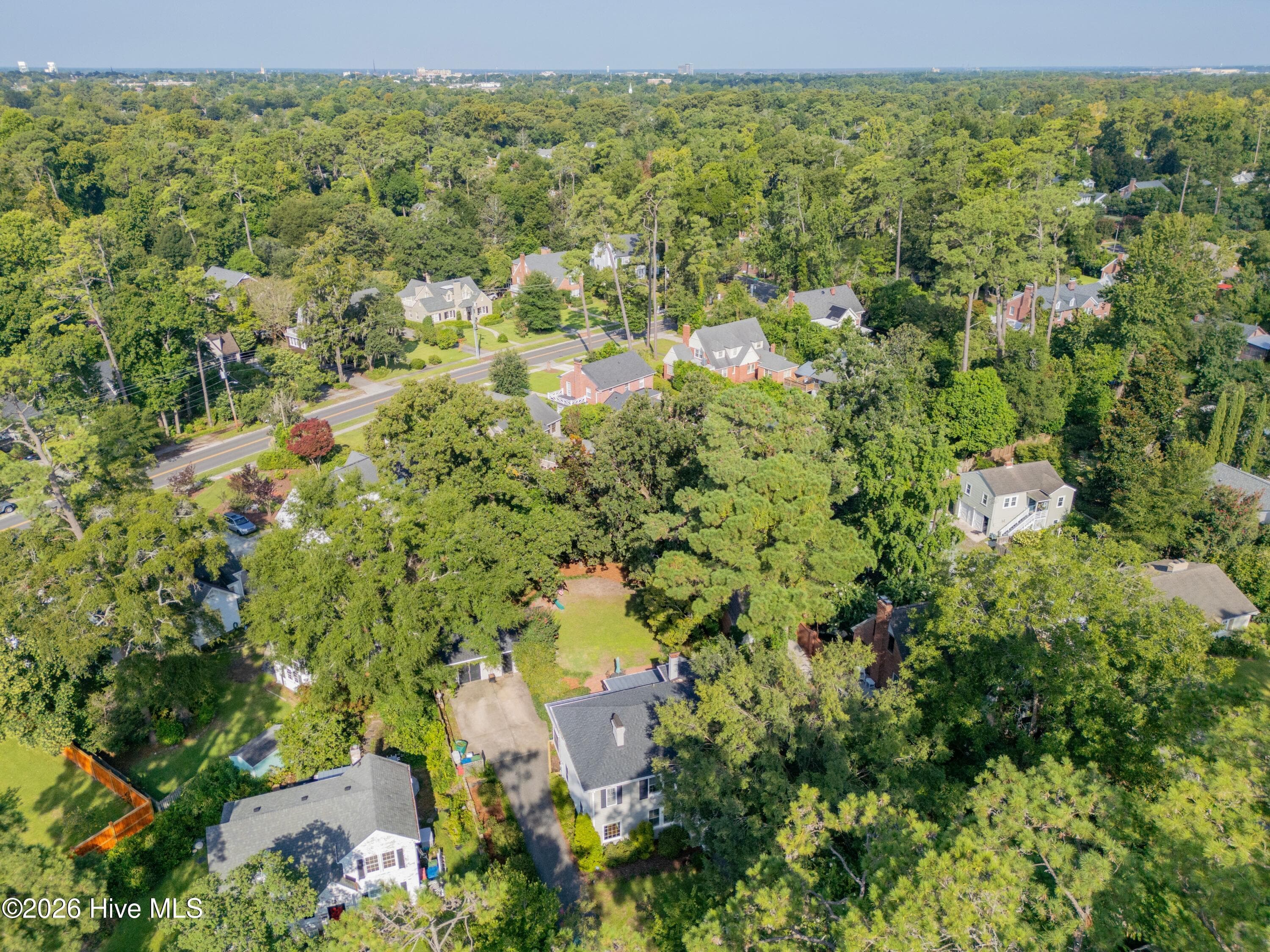 Single Family Residence at 318 Colonial Drive, Wilmington, NC 28403, photo 62 of 74