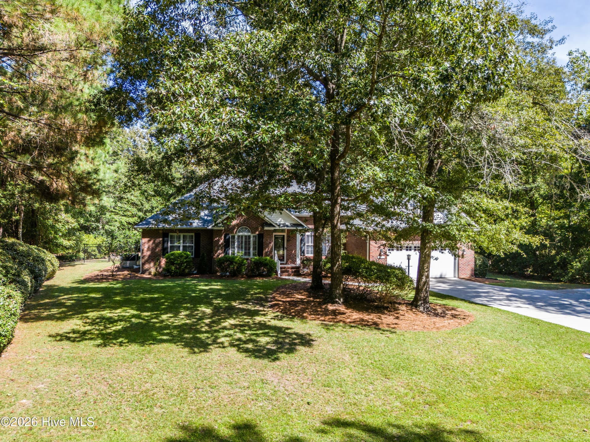Single Family Residence at 645 Sawgrass Road, Hampstead, NC 28443, photo 33 of 47
